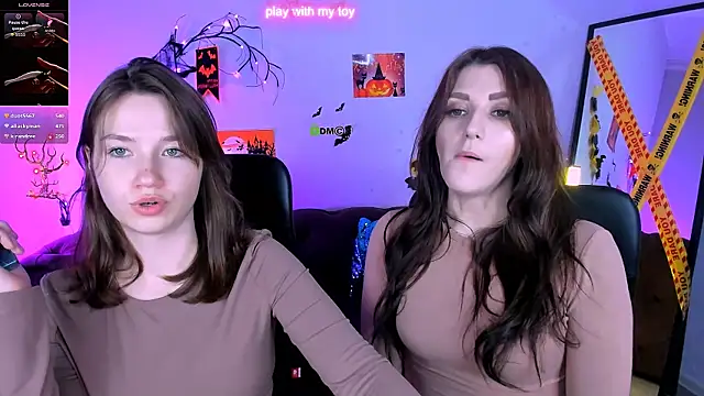 Snapshot of catherine_kitty chatting on 11.03.25 catherine kitty online show from 11.03.25