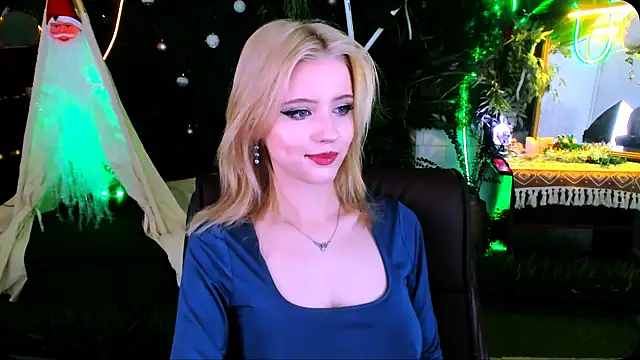 LeonaStane online show from 12.18.25