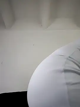 dulce valeriaa online show from 02.16.25