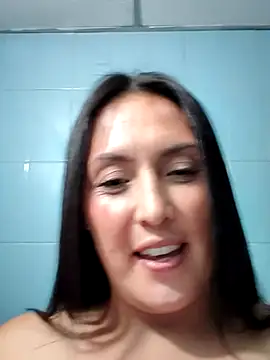 dulce valeriaa online show from 02.17.25