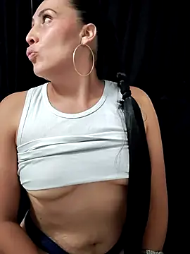 dulce valeriaa online show from 03.16.25