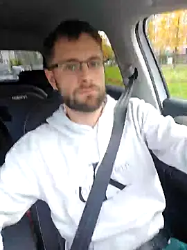 ademandjulia online show from 10.28.25