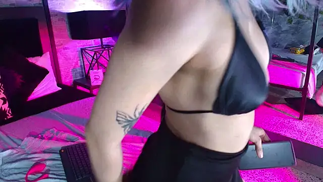 Hellen Hell  online show from 03.13.25