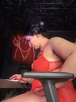 Carola-Ross online show from 02.14.25