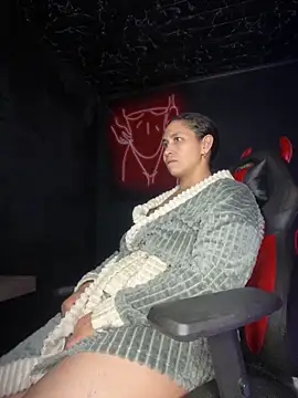 Carola-Ross online show from 03.21.25