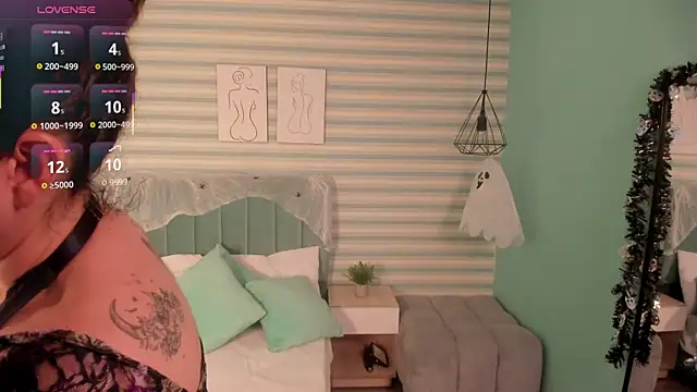 abby apple online show from 10.31.25