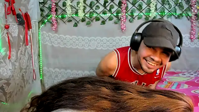 leandro49112 online show from 10.24.25