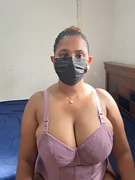 Snapshot of xxxsrilankagirl chatting on 04.07.26 xxxsrilankagirl online show from 04.07.26
