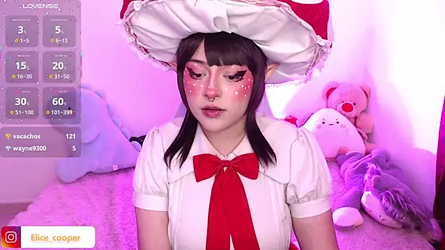 Snapshot of Elice_cooper_ chatting on 10.06.25 Elice cooper  online show from 10.06.25