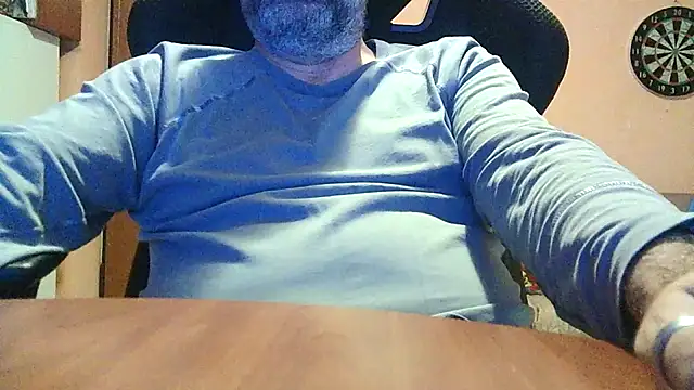 Snapshot of lanata chatting on 03.15.25 lanata online show from 03.15.25