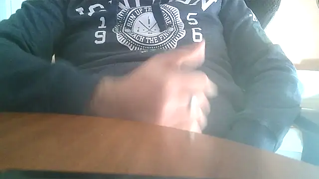 Snapshot of lanata chatting on 10.06.25 lanata online show from 10.06.25