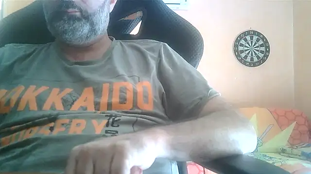 Snapshot of lanata chatting on 10.08.25 lanata online show from 10.08.25