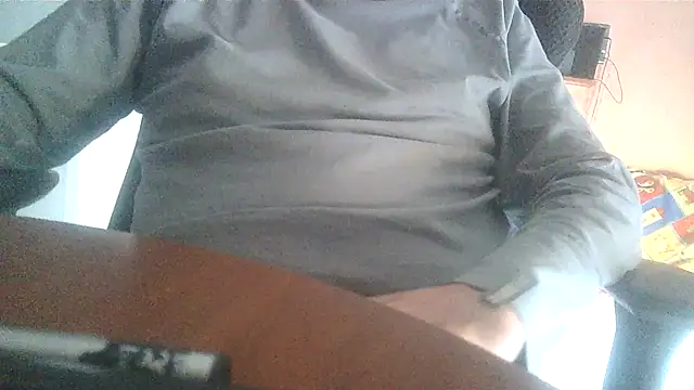 Snapshot of lanata chatting on 10.16.25 lanata online show from 10.16.25