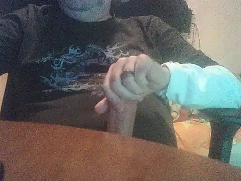 Snapshot of lanata chatting on 11.04.25 lanata online show from 11.04.25