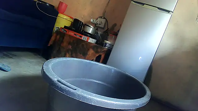 Snapshot of 01applebottom chatting on 09.29.25 01applebottom online show from 09.29.25