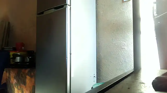 Snapshot of 01applebottom chatting on 10.19.25 01applebottom online show from 10.19.25