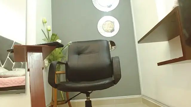 StephyJones1 online show from 01.11.25