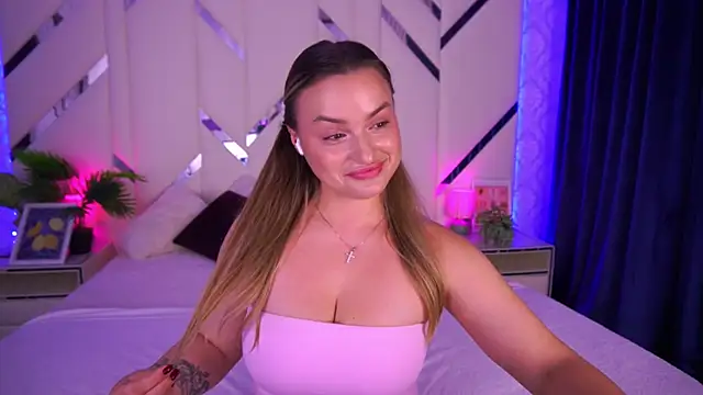 LindsieGreyy online show from 10.03.25