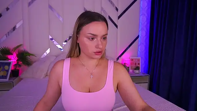 LindsieGreyy online show from 10.14.25