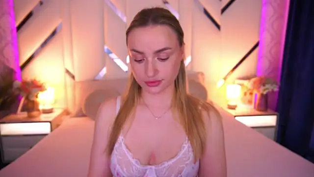 LindsieGreyy online show from 05.21.26