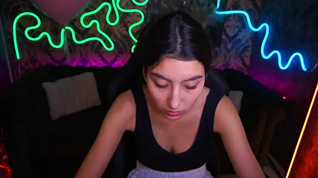 CharmMocco online show from 02.17.25