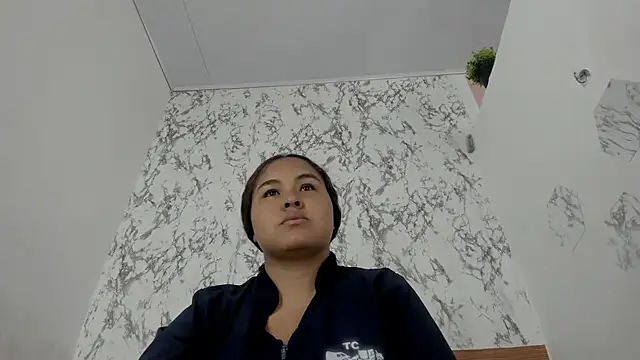 Snapshot of camilagreeco chatting on 07.23.26 camilagreeco online show from 07.23.26