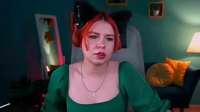 MitsukiMun online show from 02.23.25