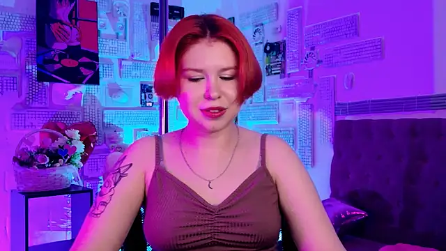 MitsukiMun online show from 03.04.25