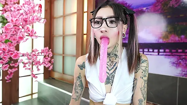 miss   angel online show from 12.18.25