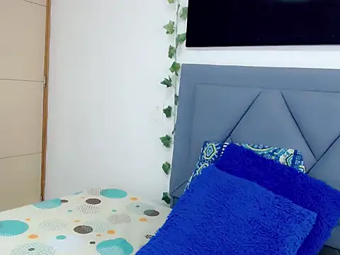 dominic 00 online show from 10.10.25