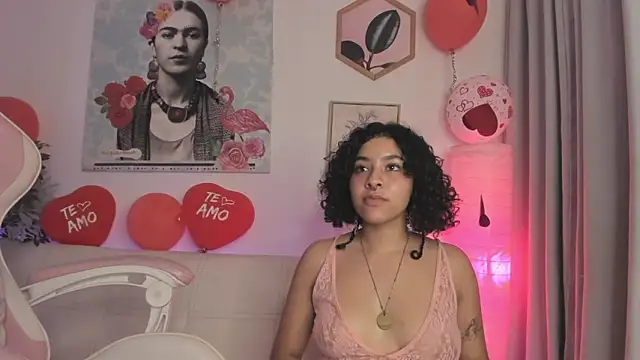 Dhalila  online show from 02.16.25