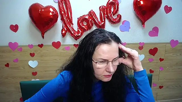 Miroslava Happi online show from 02.25.25