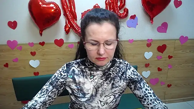 Miroslava Happi online show from 03.08.25