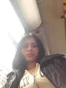 CHLOE ISABELL online show from 02.17.25