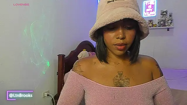 Annaa Brooks online show from 03.28.26