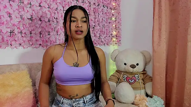 Lynda Bonnie online show from 10.18.25