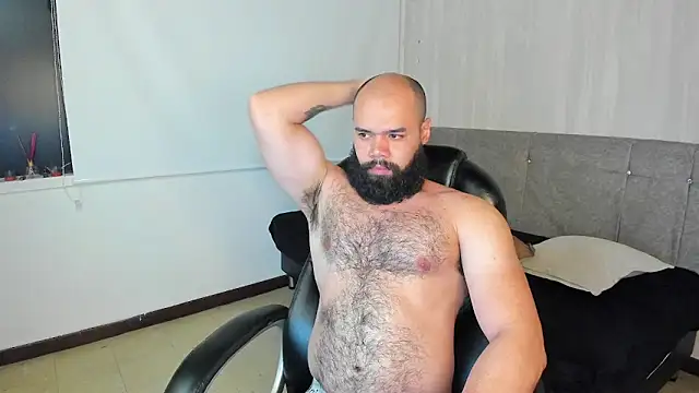 Luke Diaz7 online show from 10.13.25