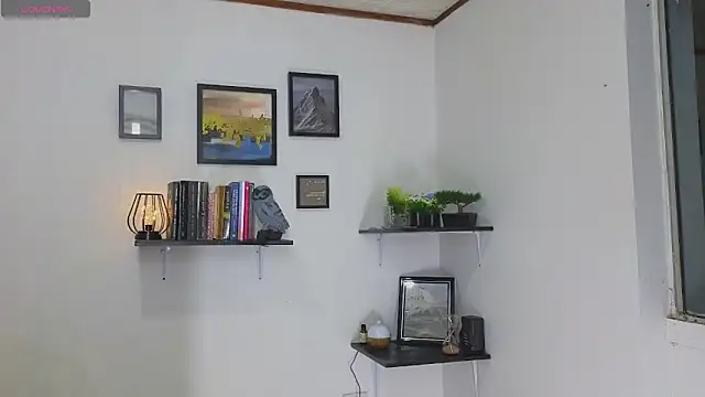 Snapshot of atenea_02_love chatting on 05.31.26 atenea 02 love online show from 05.31.26