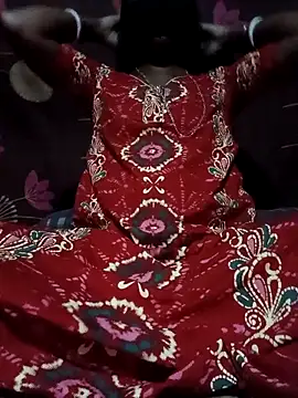 Snapshot of CuteRani001 chatting on 10.30.25 CuteRani001 online show from 10.30.25