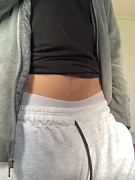 Snapshot of shadowsofgarden chatting on 12.22.25 shadowsofgarden online show from 12.22.25