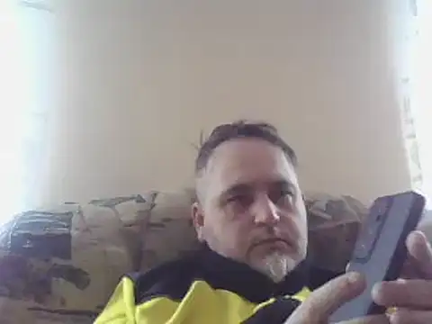 Snapshot of Szolga10 chatting on 02.23.25 Szolga10 online show from 02.23.25