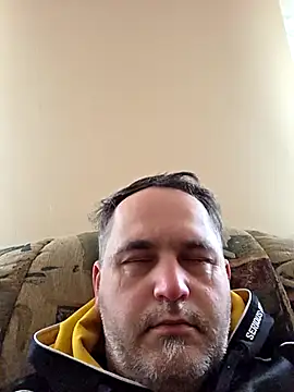 Snapshot of Szolga10 chatting on 03.16.25 Szolga10 online show from 03.16.25