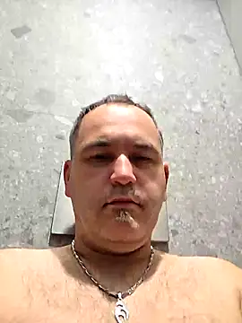 Snapshot of Szolga10 chatting on 09.29.25 Szolga10 online show from 09.29.25