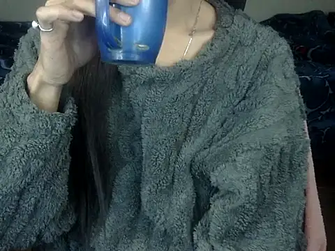 YourCDBitch online show from 12.19.25