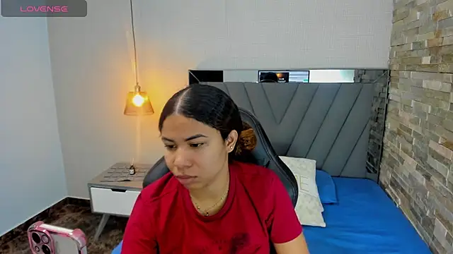 MELINAMARTINS online show from 01.10.26