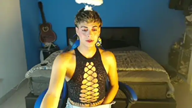 mchissexx online show from 10.21.25