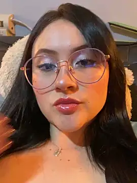 ValentinaOrtiz3 online show from 09.29.25