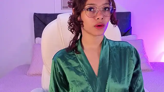 sara sharma  online show from 09.23.25