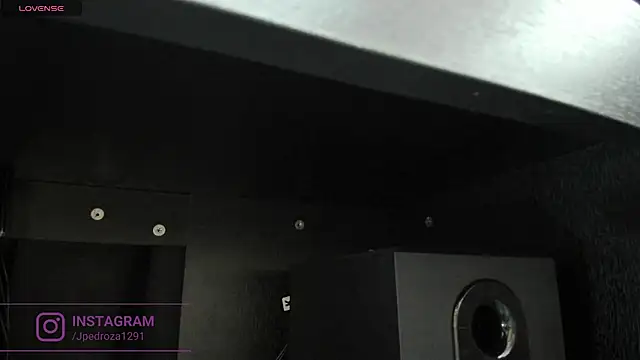 crystal beennz online show from 12.04.25