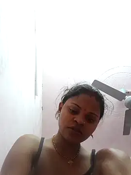 Snapshot of Hot_couple493 chatting on 02.13.25 Hot couple493 online show from 02.13.25